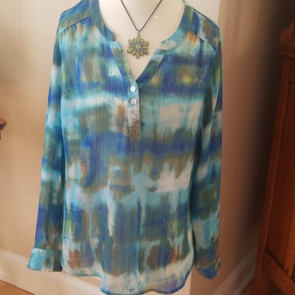 Dressbarn summer blouse 🌟